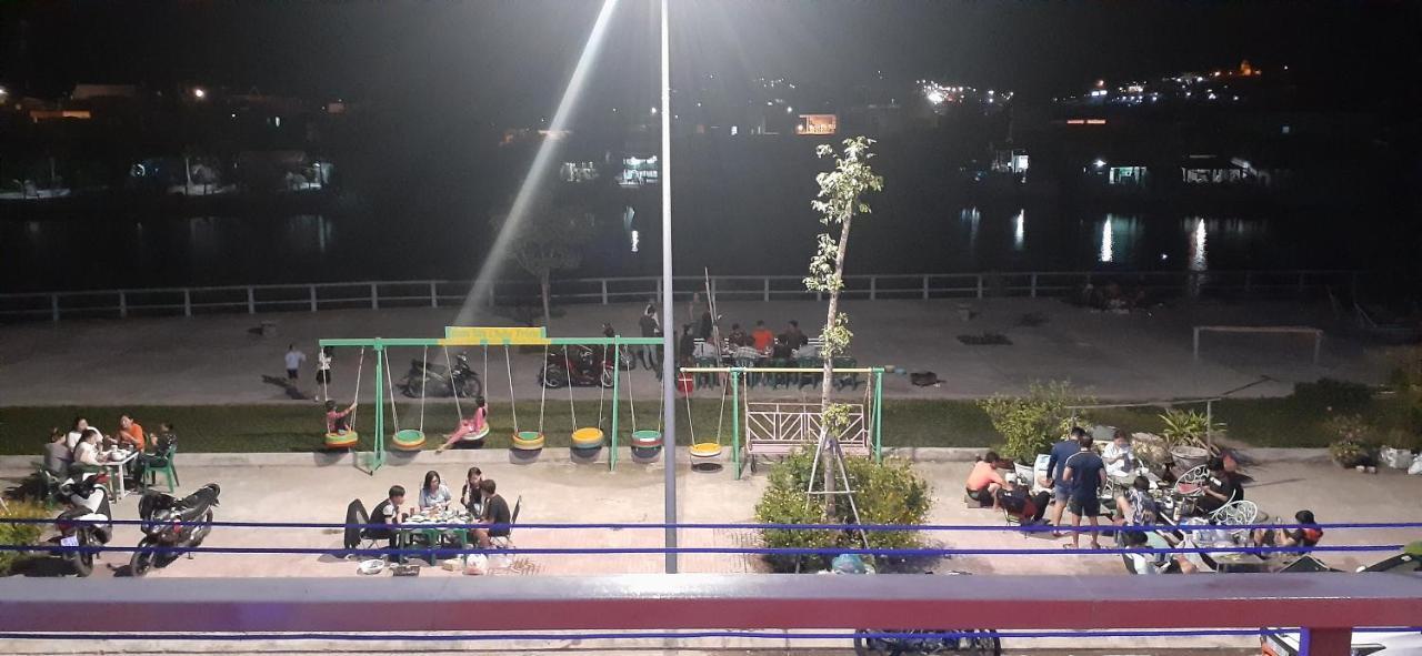Homestay Chau Trieu - Phan Thiet Exteriör bild